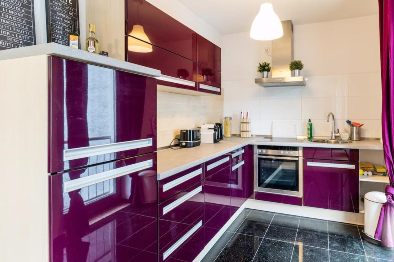 Homefy Oldtown Apartment - 6 People - 2 Bath - Balcony - Top Location Düsseldorf Exterior foto